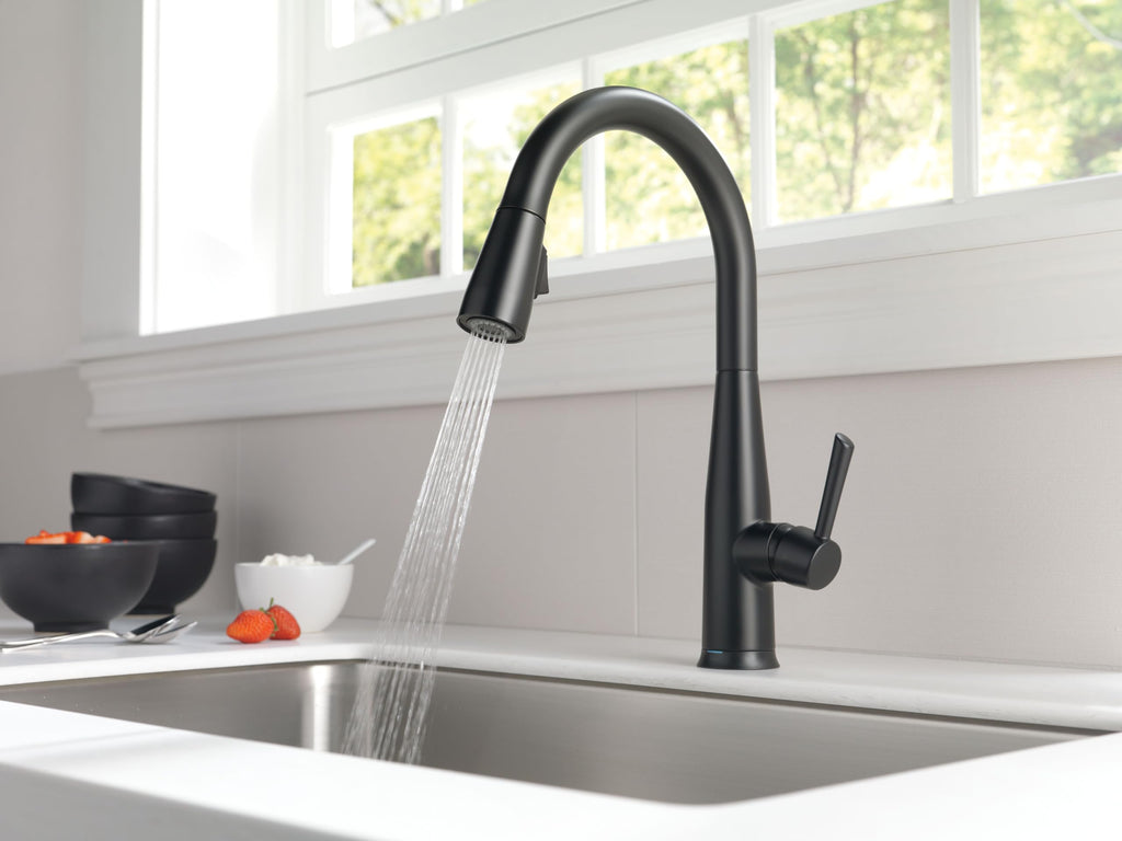 Delta Essa Matte Black Touch Kitchen Faucet with Pull Down Sprayer, Modern Single Hole Touch On Kitchen Sink Faucet, Single Handle, Matte Black 9113T-BL-DST