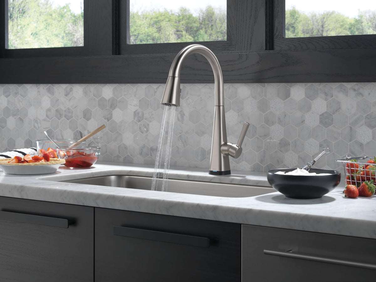 Delta Lenta Brushed Nickel Touch Kitchen Faucet with Pull Down Sprayer, Modern Single Hole Touch On Kitchen Sink Faucet, Single Handle, SpotShield Stainless 19802TZ-SP-DST