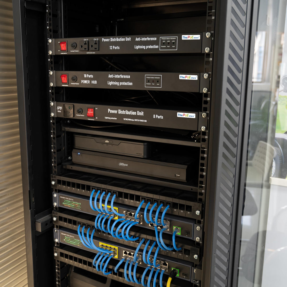 1U Horizontal PDU 19" Rack Mount Power Strip