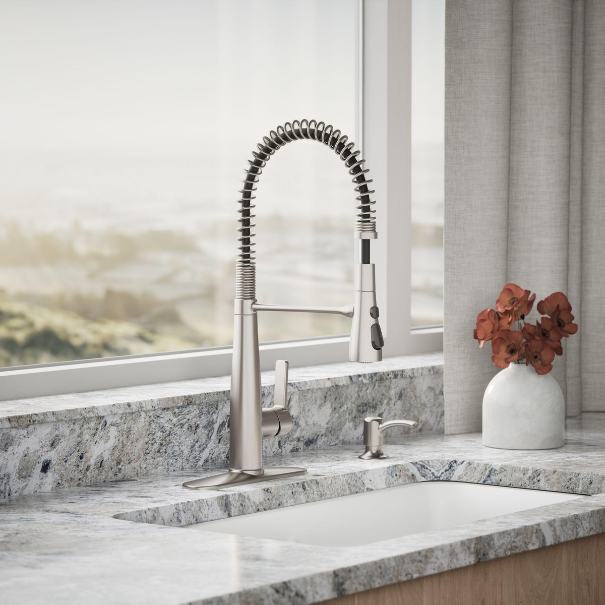 KOHLER Semi-Pro Kitchen Sink Faucet w Soap Dispenser